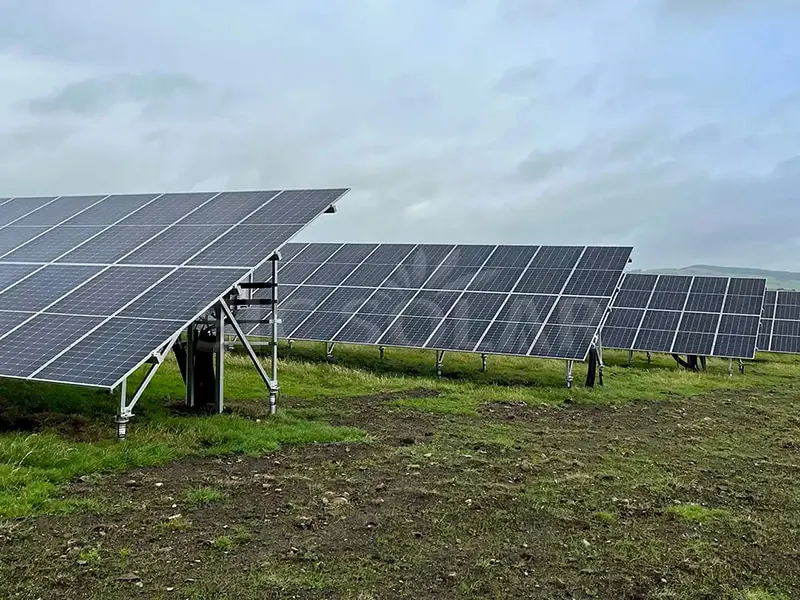 Suporte de montagem em solo tipo W de painel solar de 2 MW no Brasil