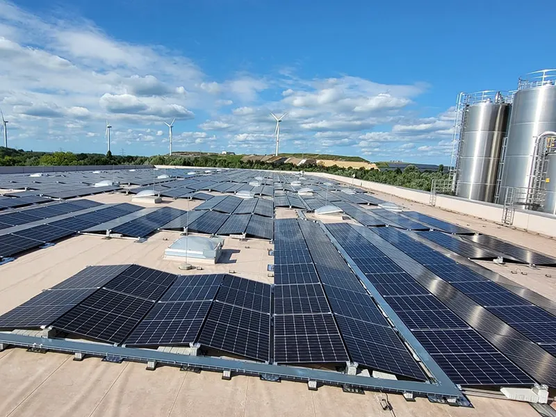 Sistema solar de montagem em telhado de lastro 300KW na Alemanha